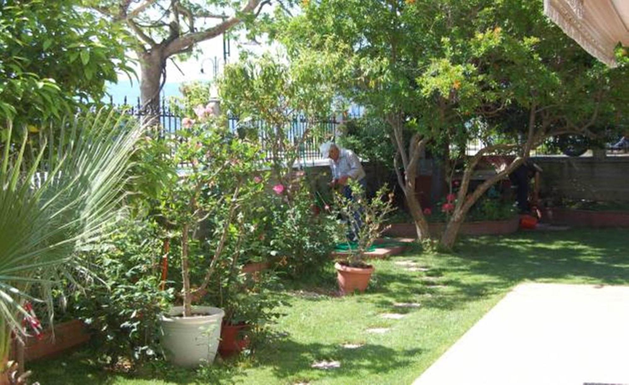 Melachrini Apartments Vrasná エクステリア 写真