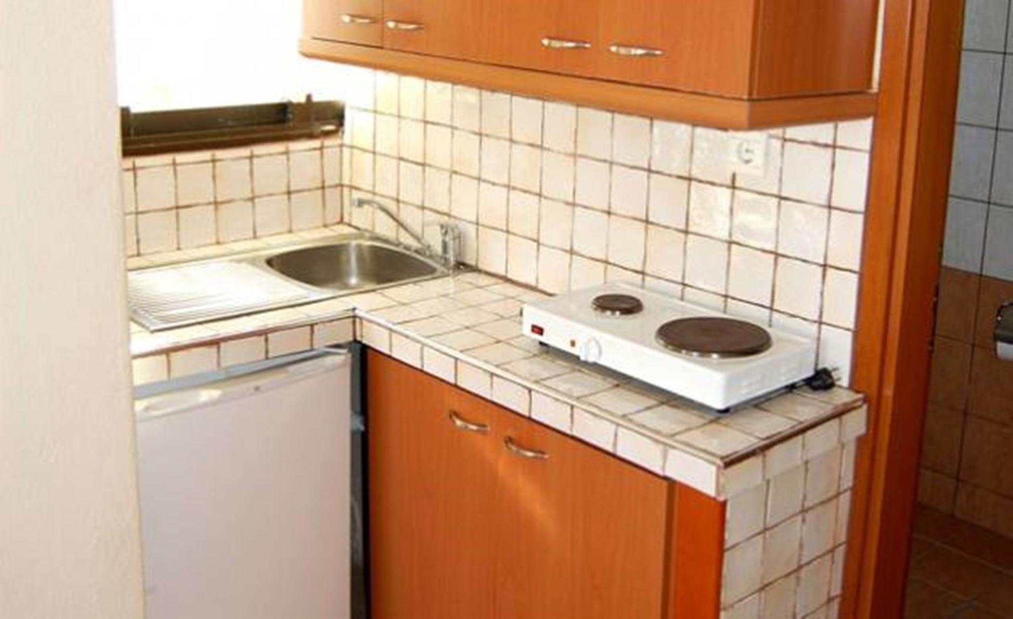 Melachrini Apartments Vrasná エクステリア 写真